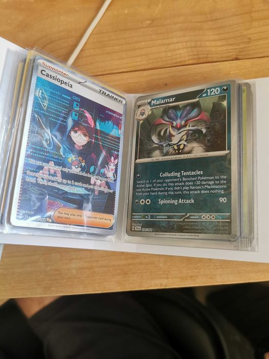 Mały album kart pokemon 37 szt