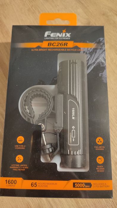 Lampa rowerowa Fenix BC26R