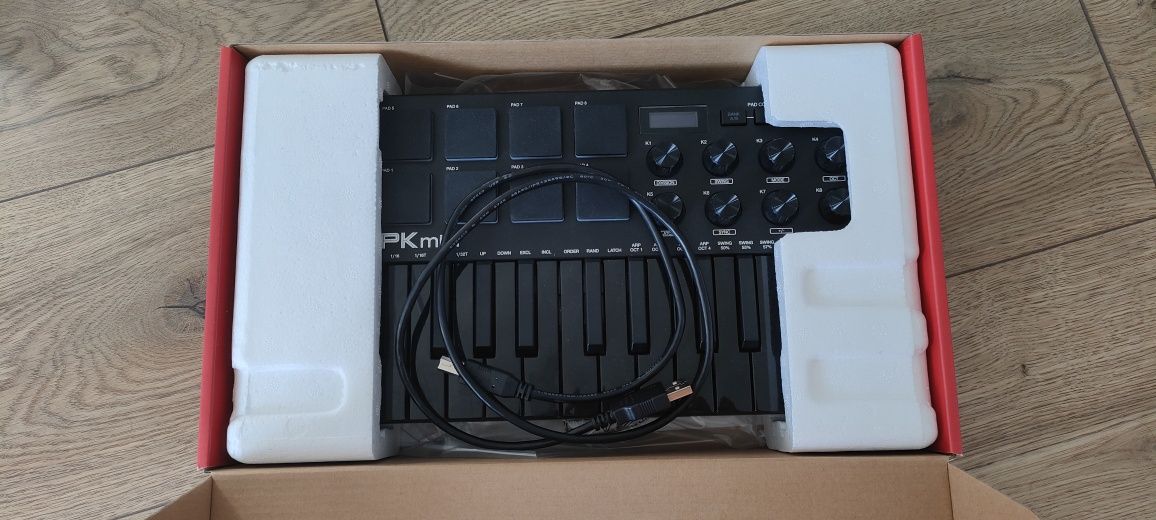 Klawiatura sterująca AKAI MPK Mini MK3 Czarny