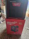 Radio Milwaukee M18 RC-0 nowe dowod zakupu