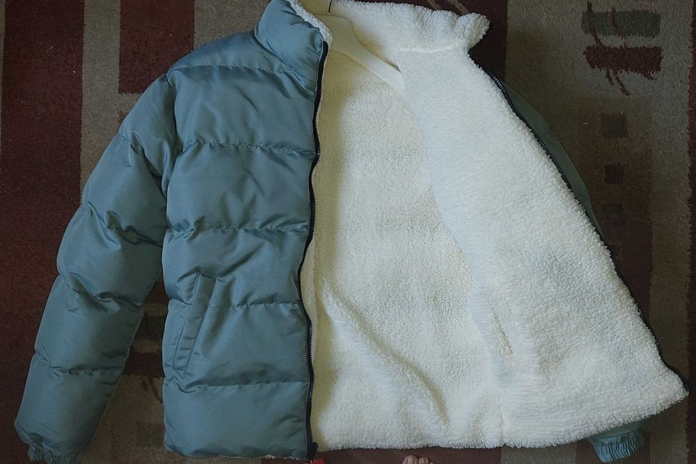 Женская двухсторонняя куртка The North Face с овчиной