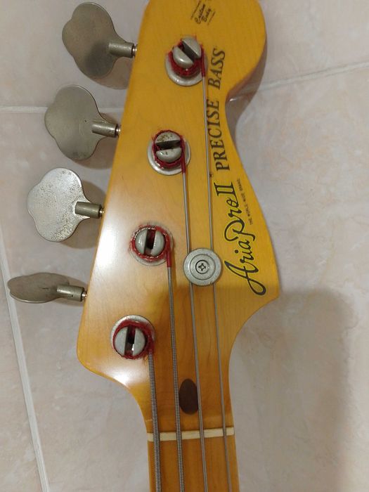 Бас-гітара  Aria Pro II Precise Bass