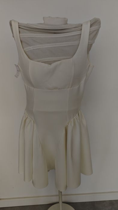 Nowa  Biała sukienka rozm s