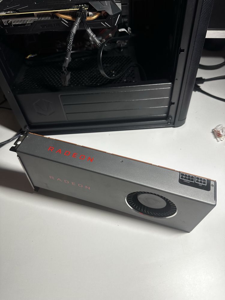 AMD RADEON RX 5700 8GB (jak rx 5700xt)