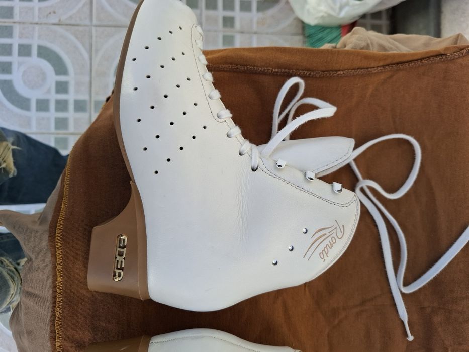 Bota Edea Rondó n*235 Tamanho 35
