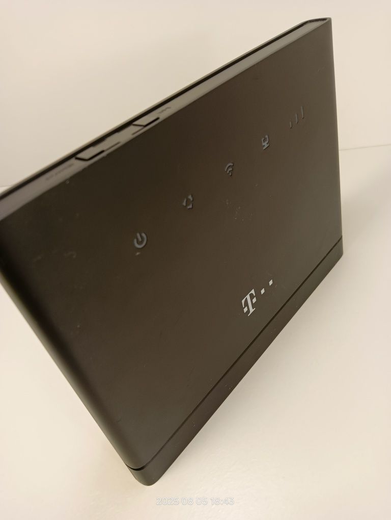 Router na kartę SIM LTE 4G WiFi internetHuawei model do komputera lapt