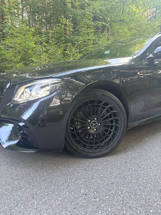 Mercedes-Benz W213/S213 e220d 4Matic 4x4 AMG Webasto Skóry Virtual