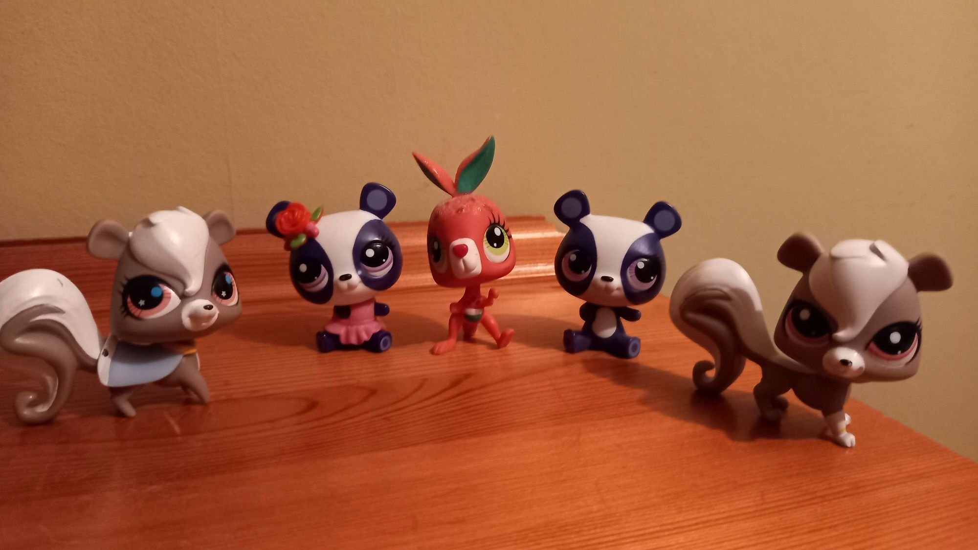 LPS  фигурки Hasbro