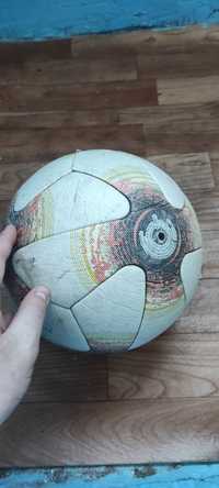 Футбольний м'яч розмір 5
