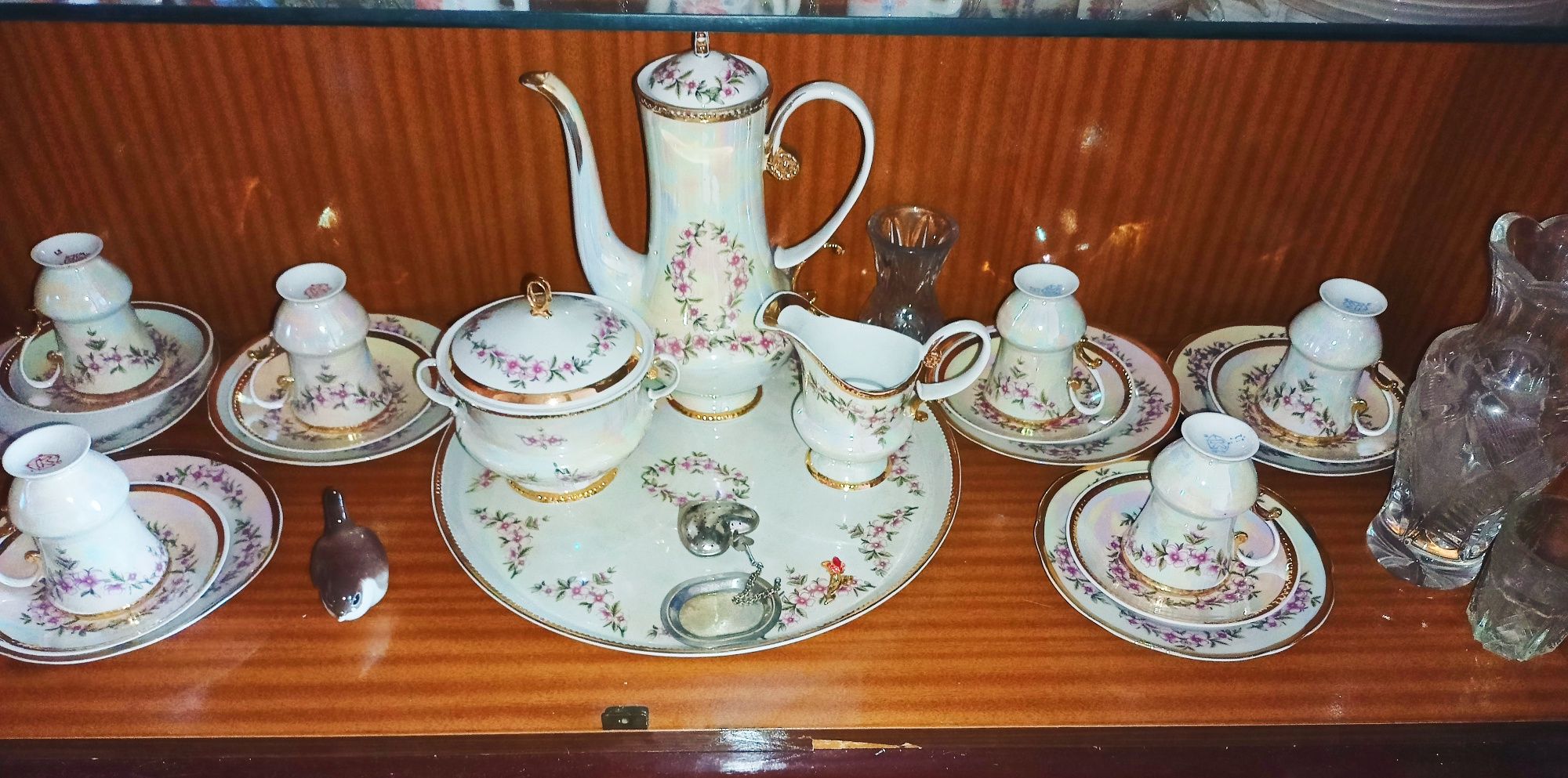СРОЧНО.!  Старинные сервизы
