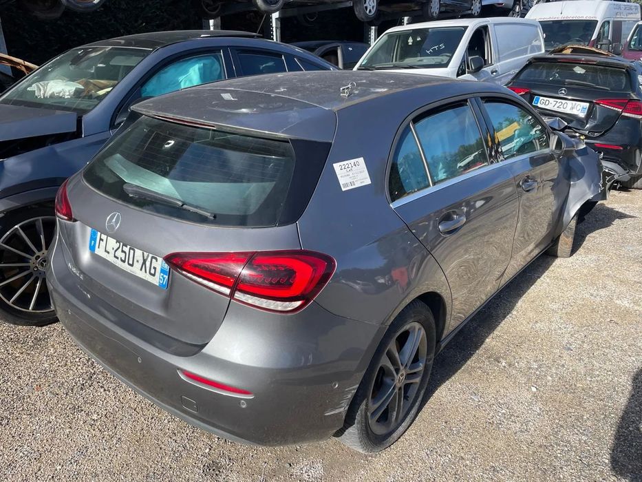 Mercedes-Benz Klasa A A180d automat