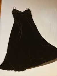 Sukienka koktailowa aksamitna czarna na ramiączkach