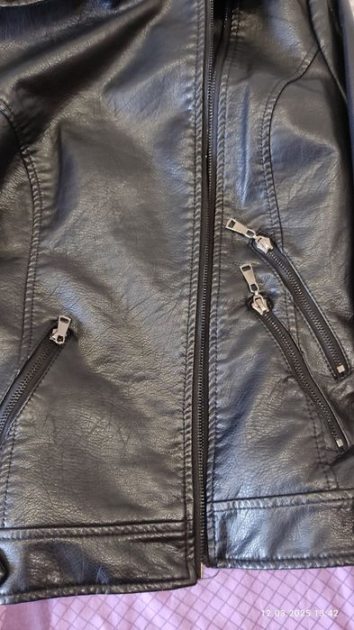 Куртка косуха  шкірзам!Нова!