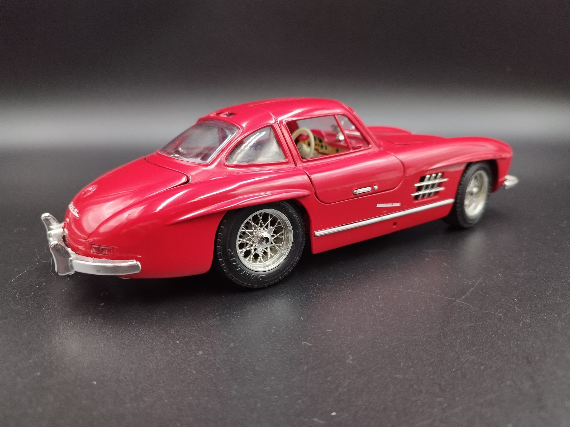 1:18 Bburago 1954 Mercedes Benz 300SL Mille Miglia model używany