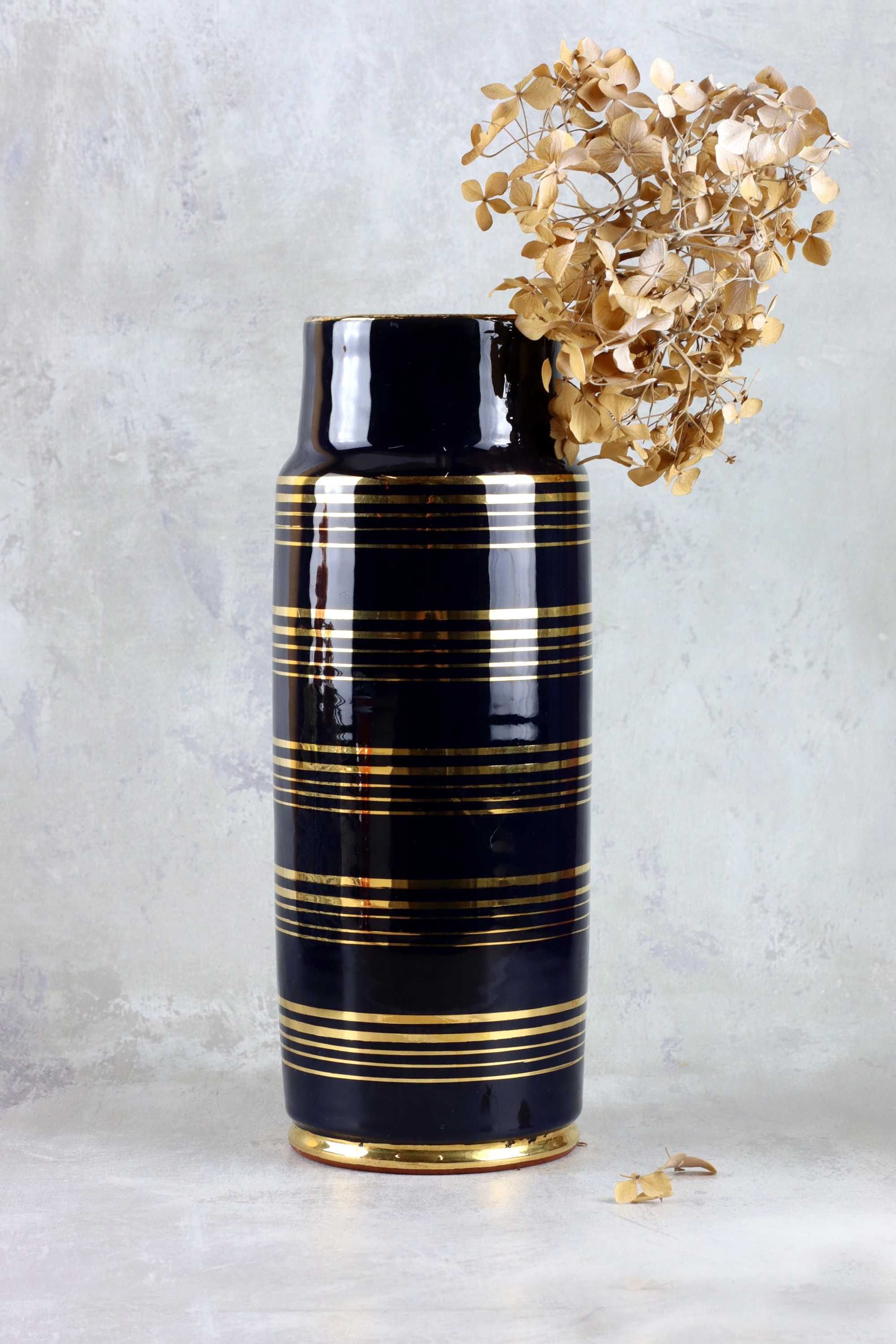 Kobaltowy wazon ze złotą dekoracją ceramika vintage prl ceramiczny