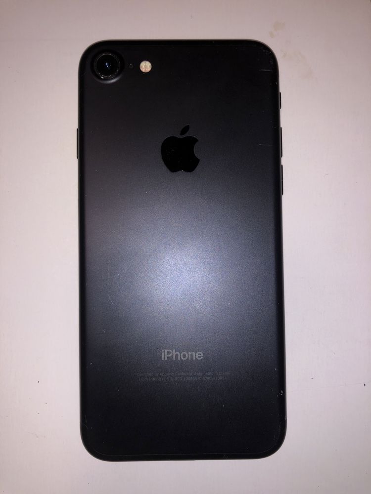 Запчасти iphone 7 ; 8