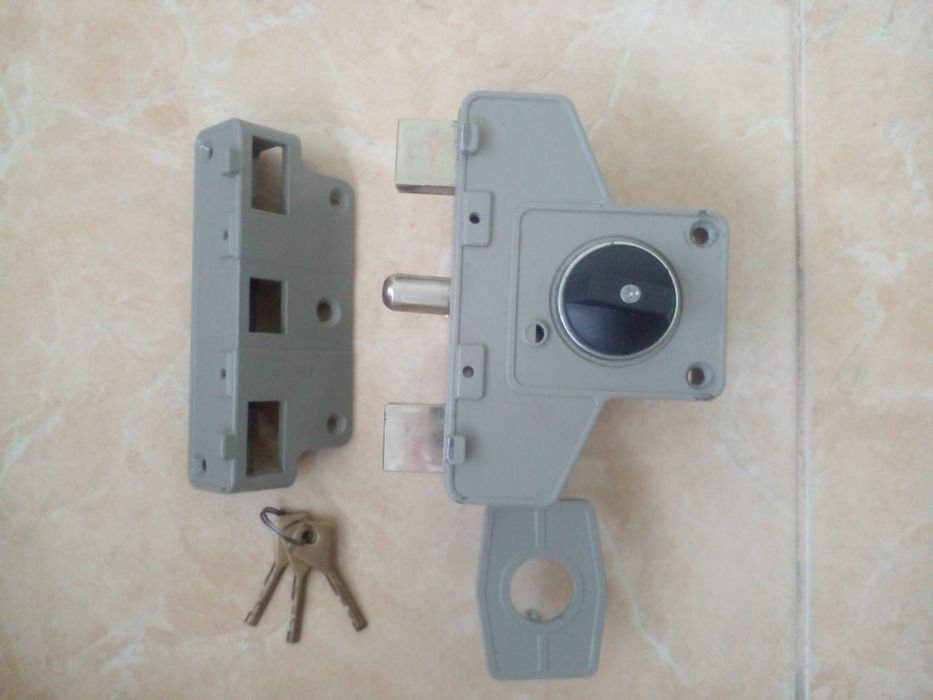 Продается накладной замок