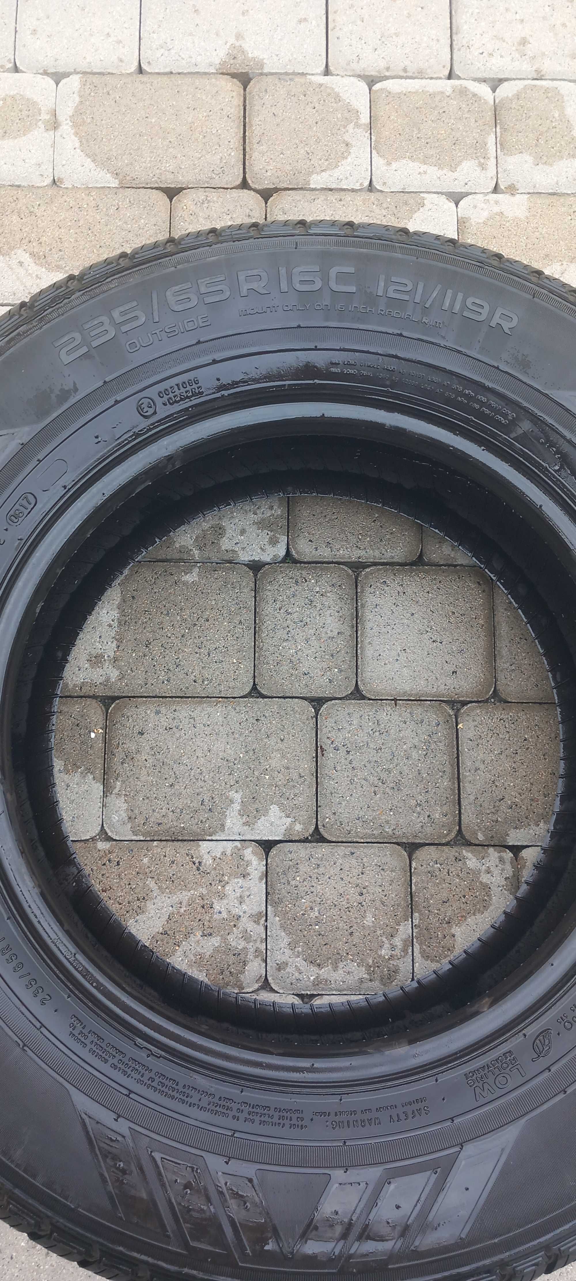 4x Nokian cLine 235/65/16C ponad 8 mm
