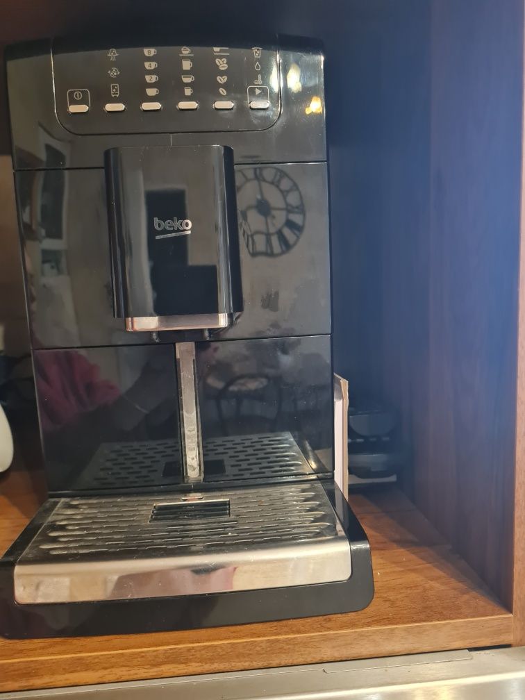 Ekspres BEKO CEG 7425