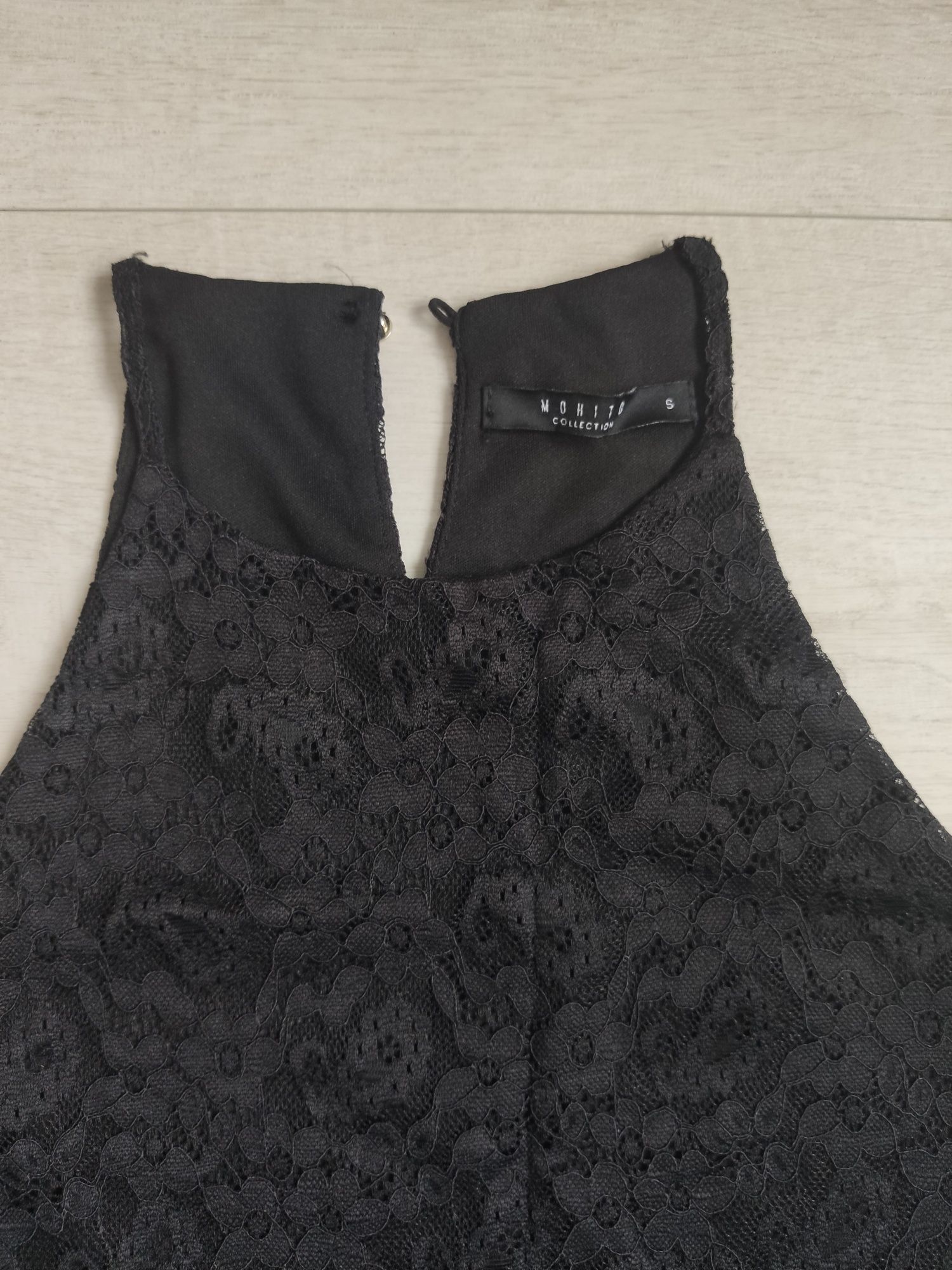 Czarna koronkowa sukienka mini, mohito, rozmiar S