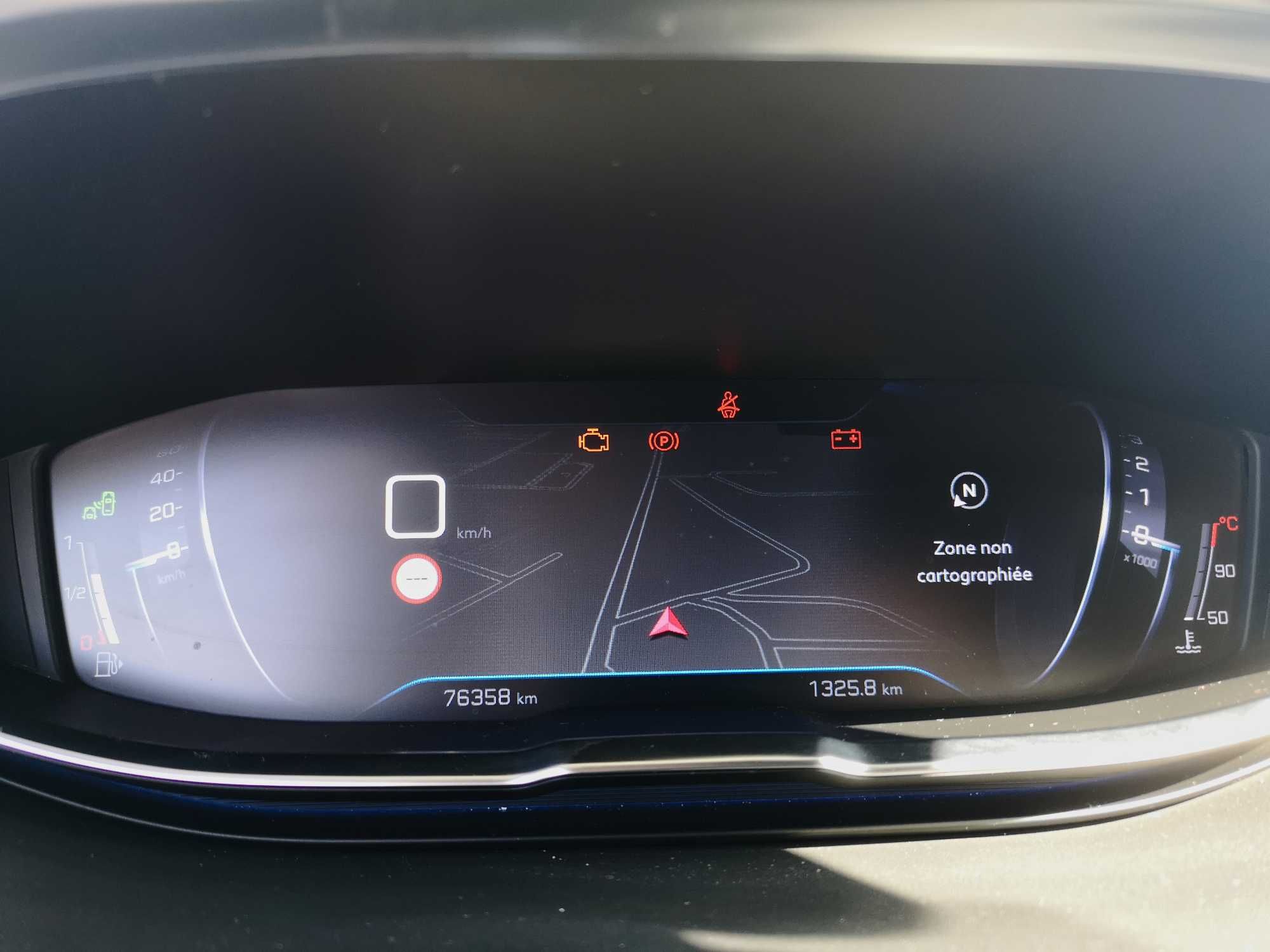 Oportunidade ! Peugeot 3008 GT Line (top da Linha) com Teto solar