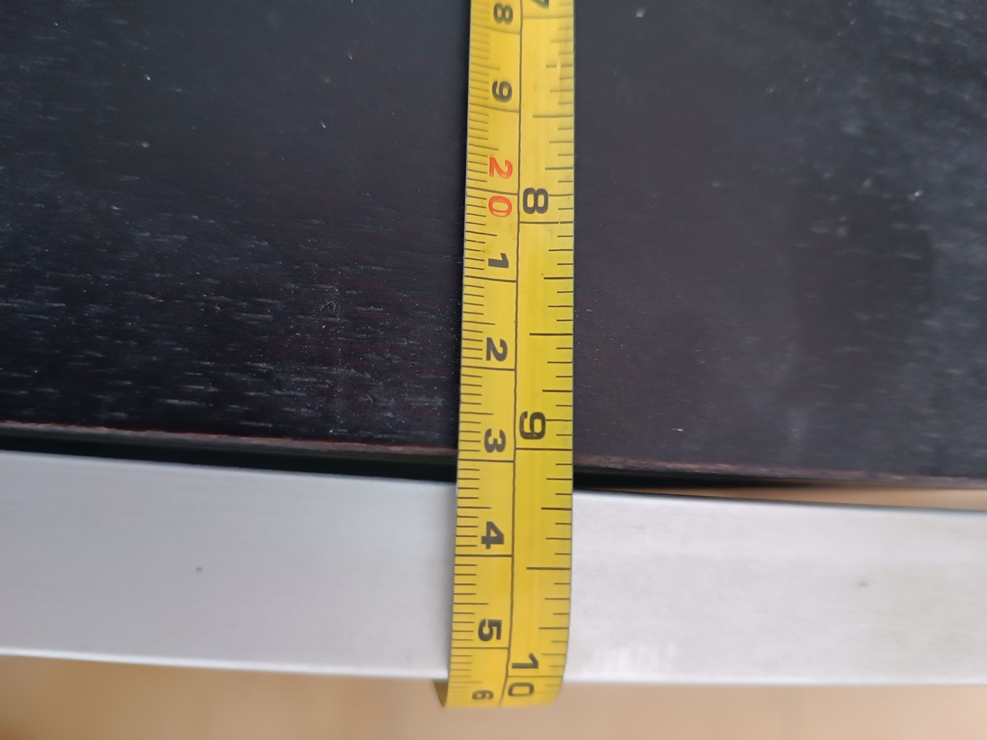 Vendo cubo com mesa
