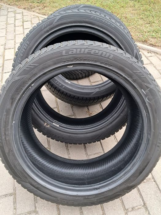 Zimówki Laufenn 235/45 R18