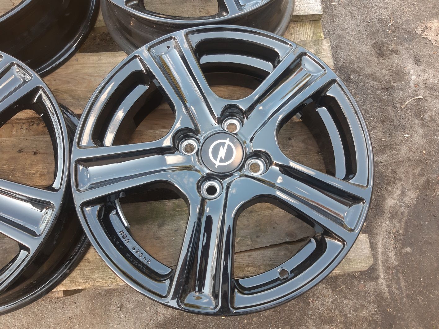 Alufelgi opel Adam 15 4x100 nowe