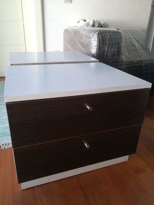 2 Mesas de Cabeceira