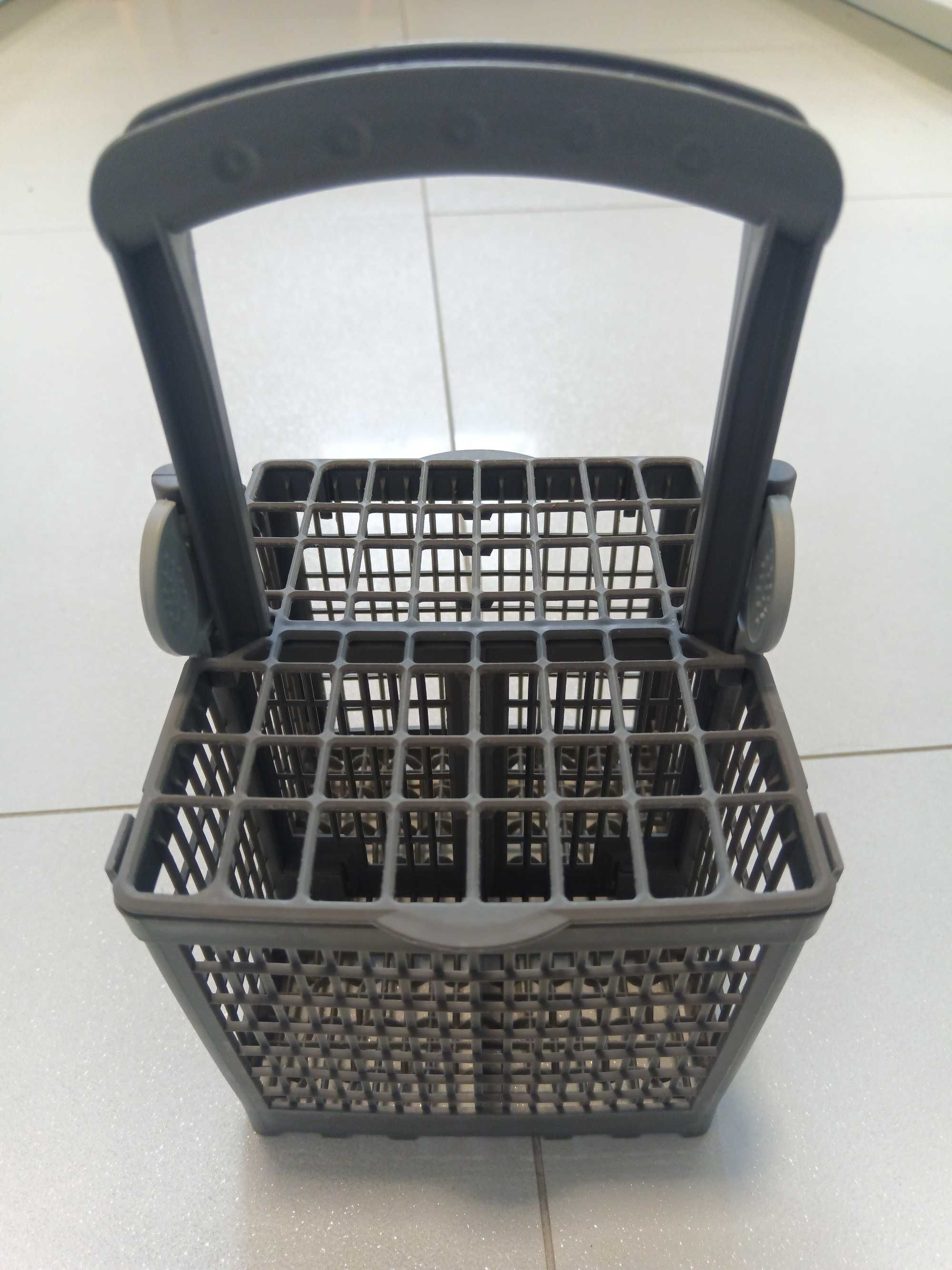Kosz koszyk do zmywarki 23,5 x 15,4 x 13,3 / SPRAWNY / DARMOWA DOSTAWA