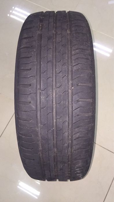 Резина для авто. В доброму стані. Самовивоз.