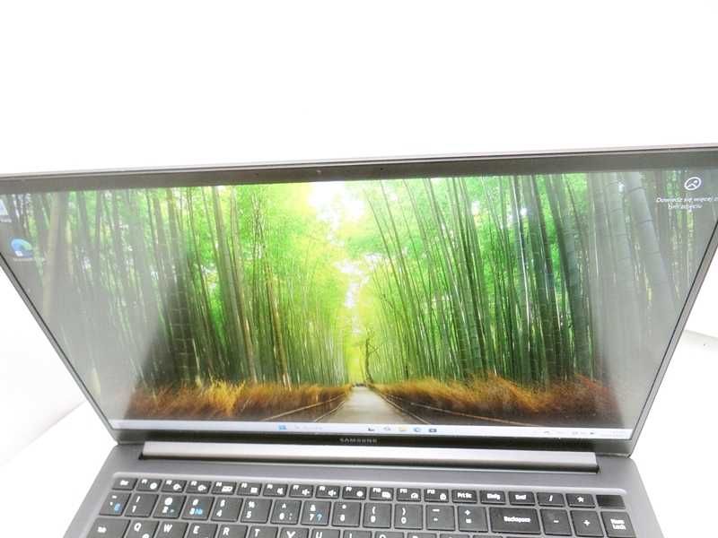 Samsung Galaxy Book 3 NP750XFG / Eko Komis