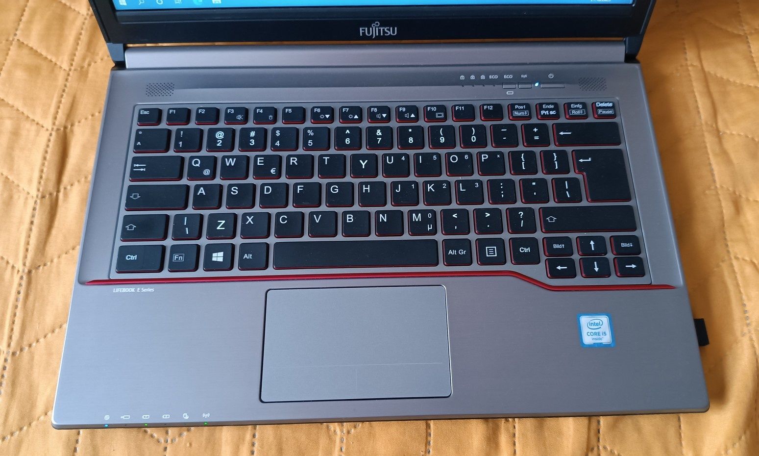 Fujitsu Lifebook E746, i5, HDD SSD 128 , 4 GB DDR4, USB3