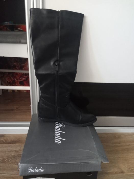 Długie kozaki zimowe