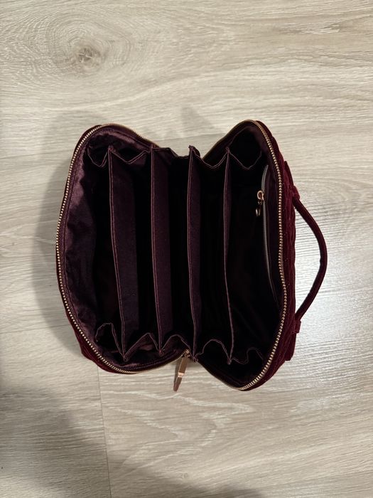 Kosmetyczka Charlotte Tilbury