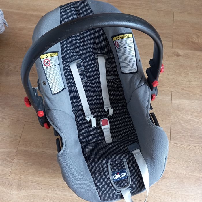 Fotelik samochodowy nosidełko Chicco do 13kg