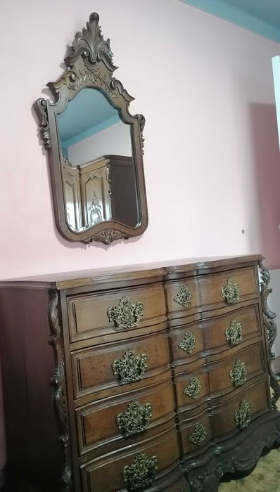 Conjunto de Mobília estilo D. Maria