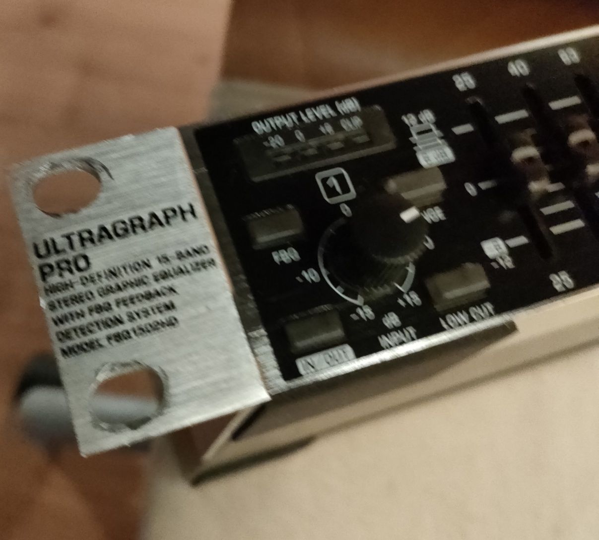Ultrgraph Pro FBQ equalizador gráfico