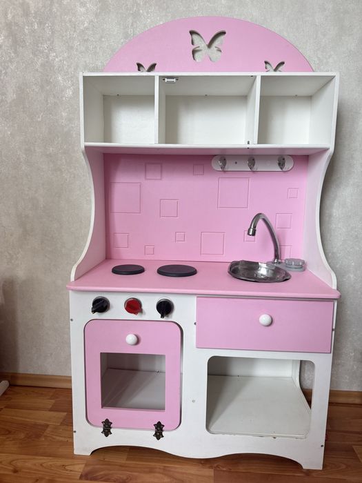 Меблі в дитячу кімнату, дитяча кухня, дитячий стіл