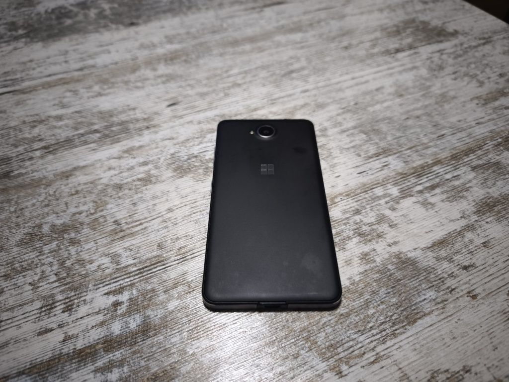 Microsoft Lumia 650