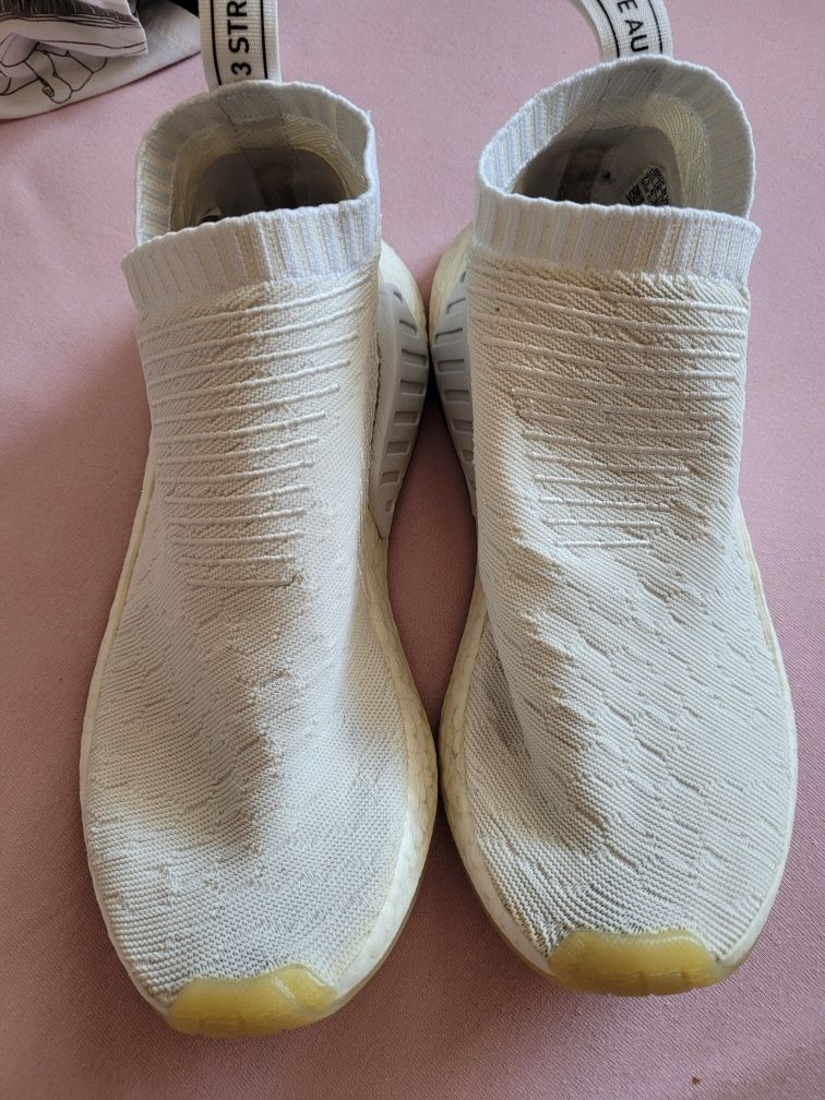 adidas NMD_CS2  39
Core White/ Core White/ Footwear White
