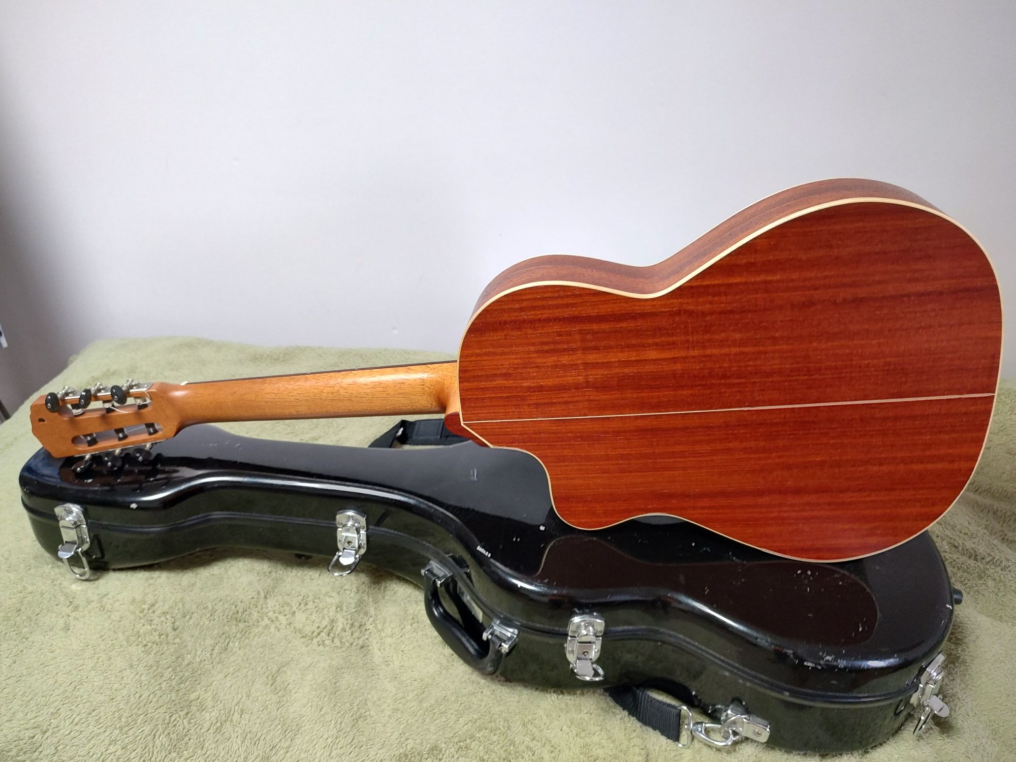 Manuel Raimundo Aragon AF-S635CECE gitara elektroklasyczna All Solid
