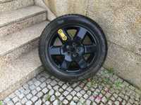 Roda e pneu suplente range rover sport