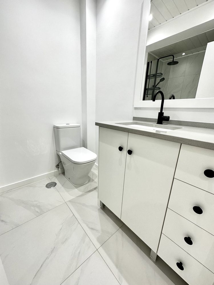 Apartamento T2 renovado em São João do Estoril