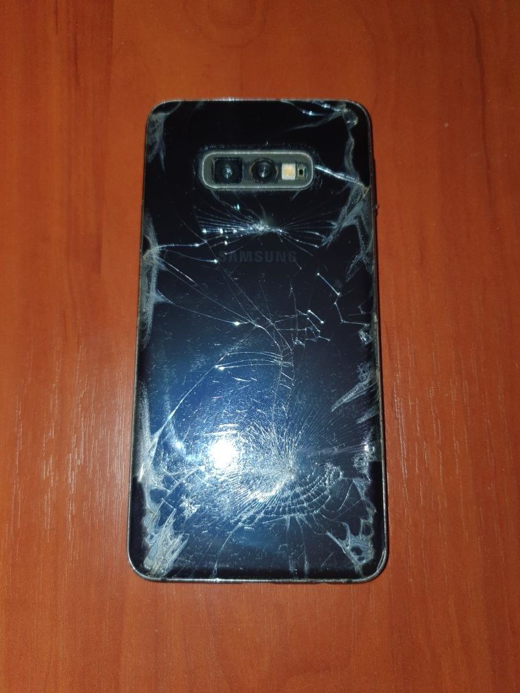 Samsung Galaxy s10e 6/128 2 sim Exynos, смартфон, самсунг, телефон