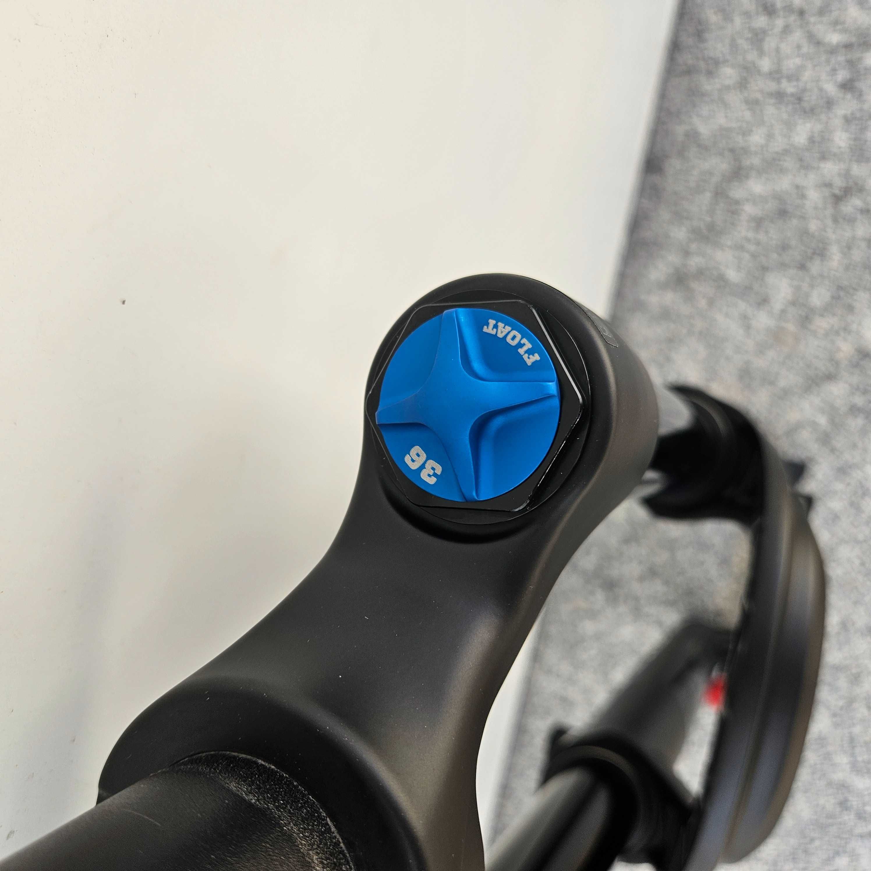 Suspensão Fox 36 Performance 150mm GRIP
