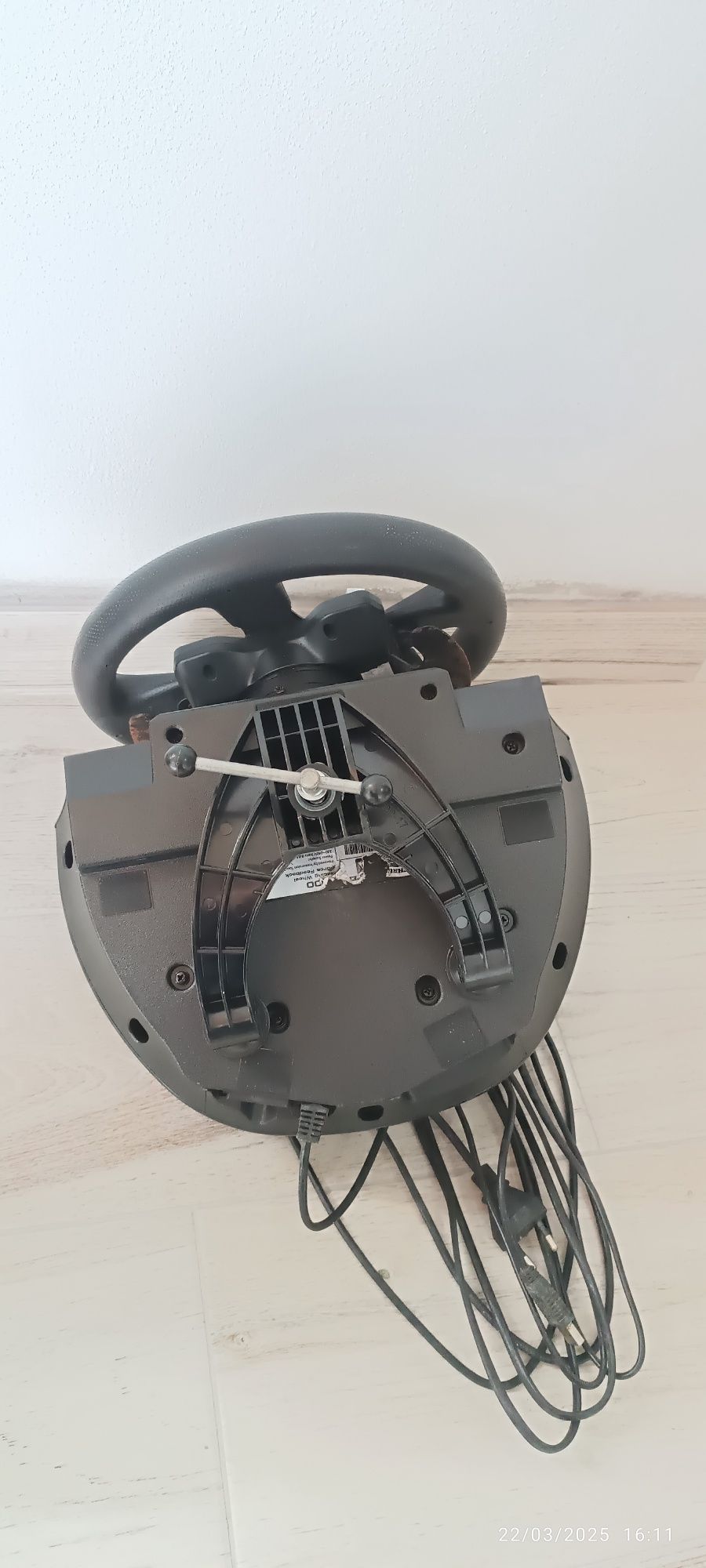 Thrustmaster T300 (Base+Volante)