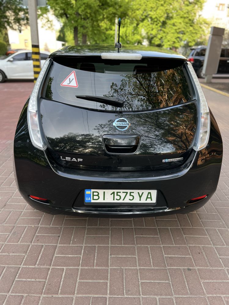Nissan Leaf 24 kWt 2013