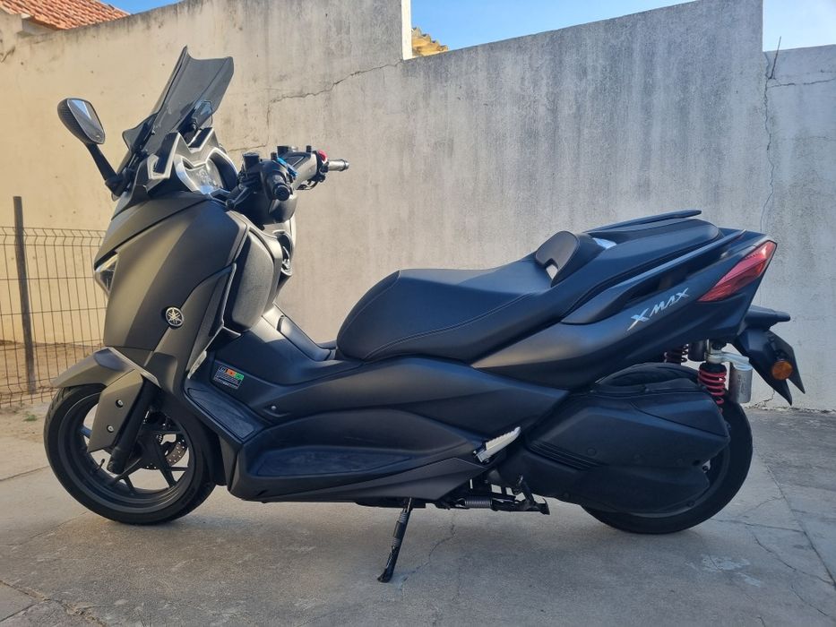 Yamaha X-Max 300