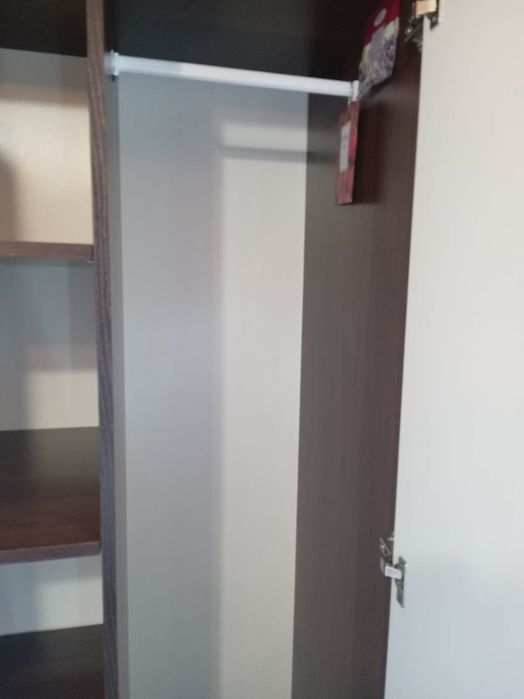 Szafa dla dziecka wraz ze słupkiem i półką scienna